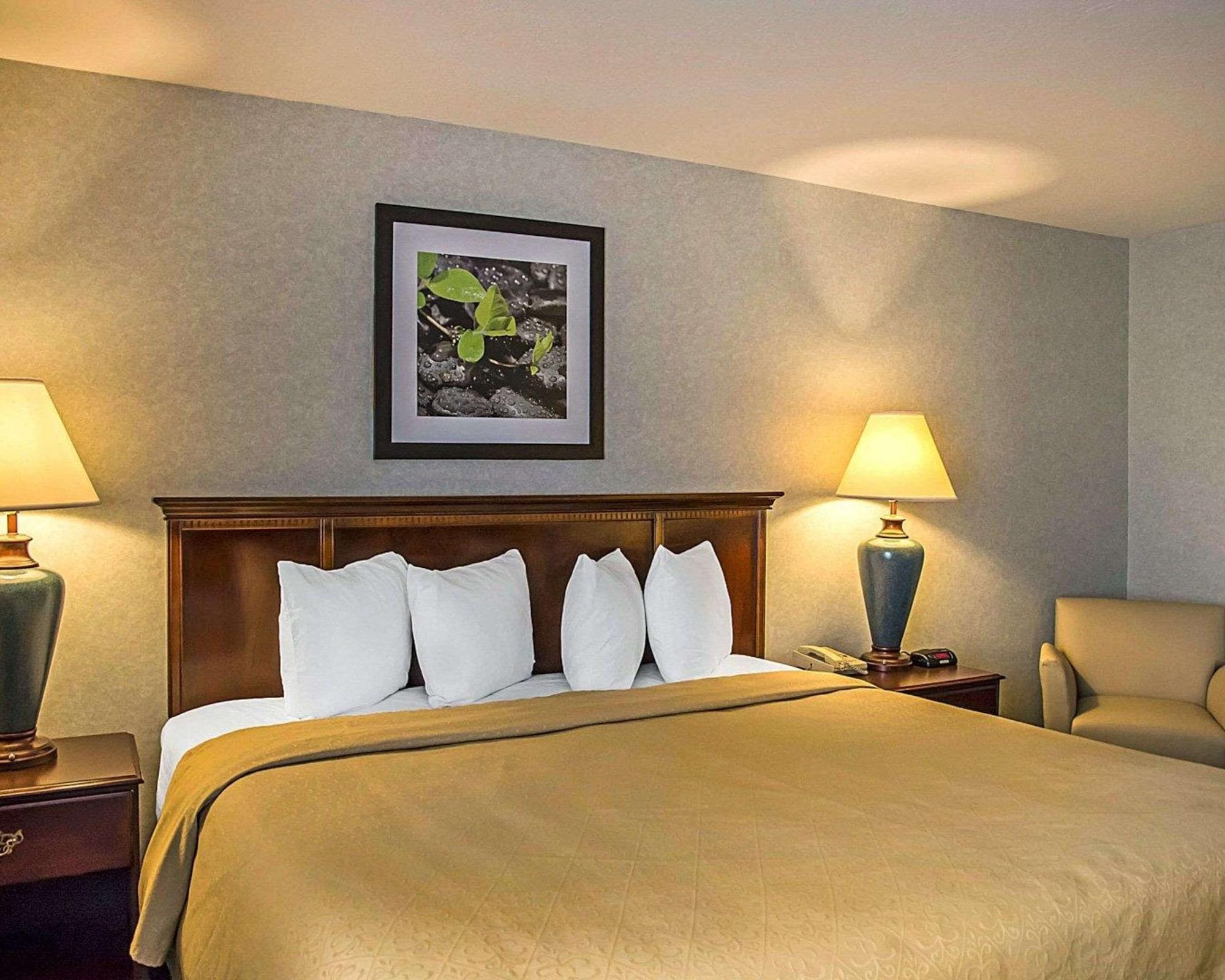 Quality Inn & Suites Cincinnati I-275 Springdale Luaran gambar