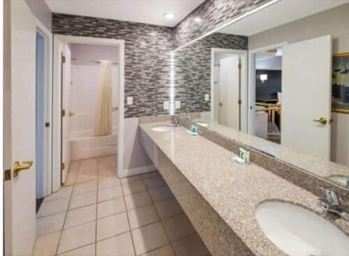 Quality Inn & Suites Cincinnati I-275 Springdale Luaran gambar
