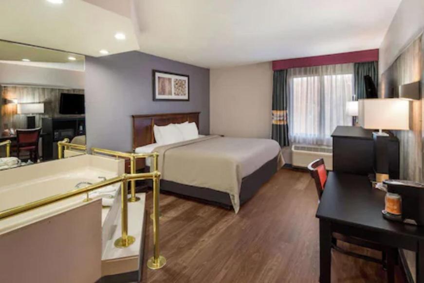 Quality Inn & Suites Cincinnati I-275 Springdale Luaran gambar