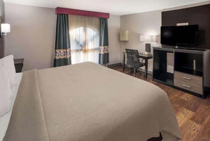 Quality Inn & Suites Cincinnati I-275 Springdale Luaran gambar